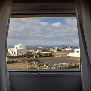 https://casa-candela-tinajo.in-canary-islands.com