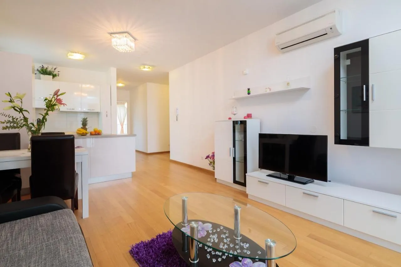 Apartment Arijana Apartman Free Private Garage Split